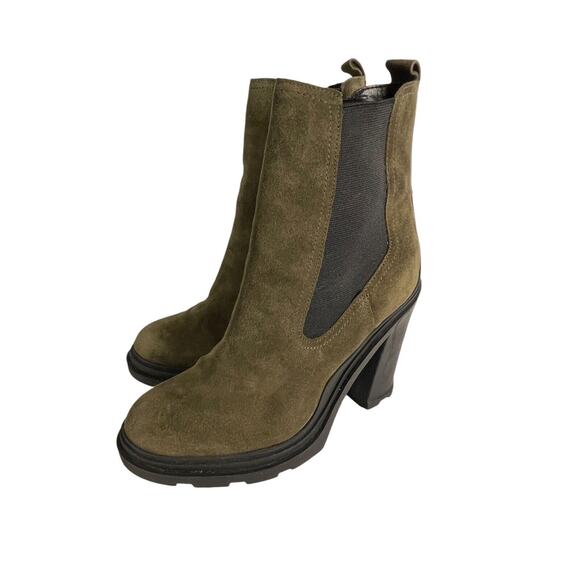 MARC FISHER LTD Green Suede RAMIO Pull On Lug Sole Ankle Boots Sz 7.5 NWOB - Picture 4 of 9